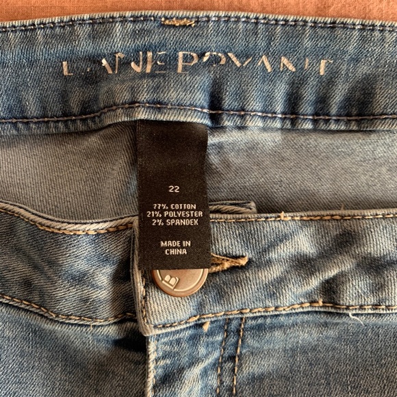 Raw edge Bermuda shorts - Picture 5 of 5